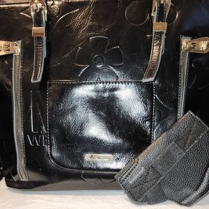 Montana West Black Flower Embossed Conceal Carry Shoulder Bag in Great Condition